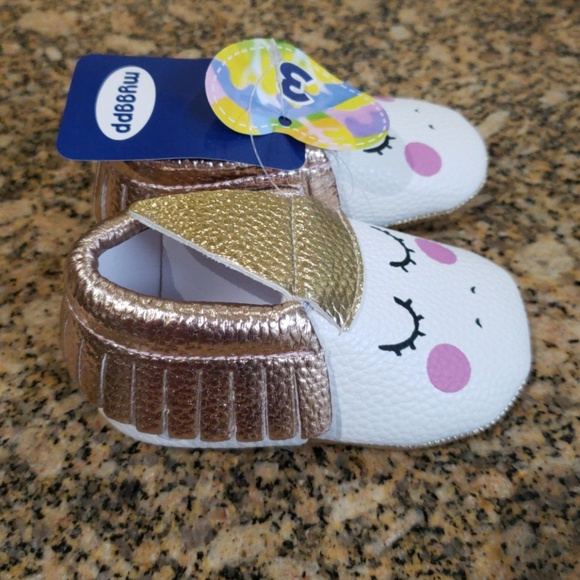 SOLD OUT Unicorn booties 6-9 months - Picture 2 of 4